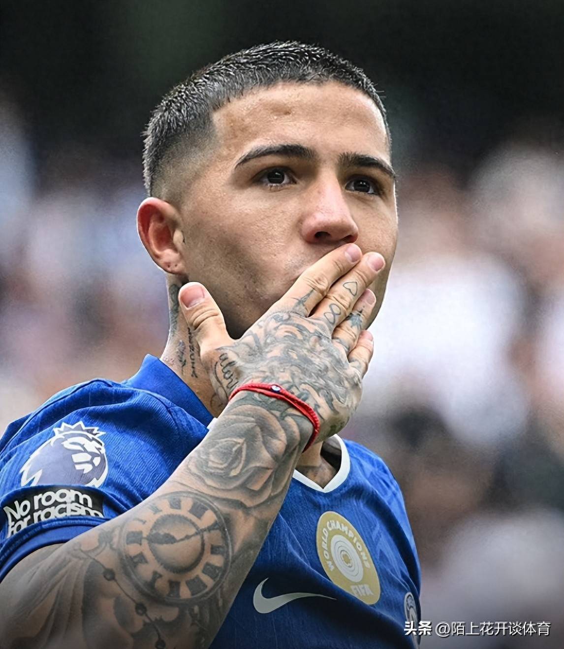 包含西甲倒计时，曼联转会期豪取连胜，细节引发关注，信心回归，赛季目标并未改变的词条